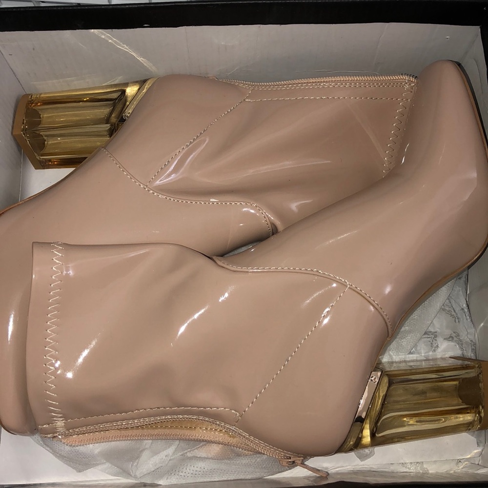 Patent nude boots